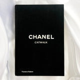 CHANEL CATWALK : THE COMPLETE KARL LARGERFELD COLLECTIONS BOOK